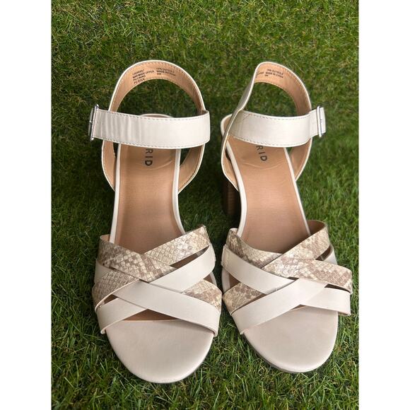 TORRID Caged‎ Front Stacked Heel Sandals Bone/Snakeskin 9W - Picture 3 of 13